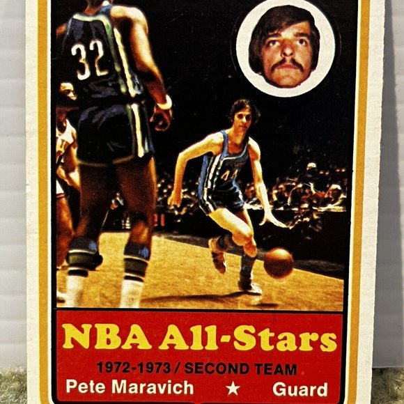 1973-74 TOPPS PETE MARAVICH ALL-STAR #130 SWEET! HOFer Centered Card Basketball - Picture 1 of 2